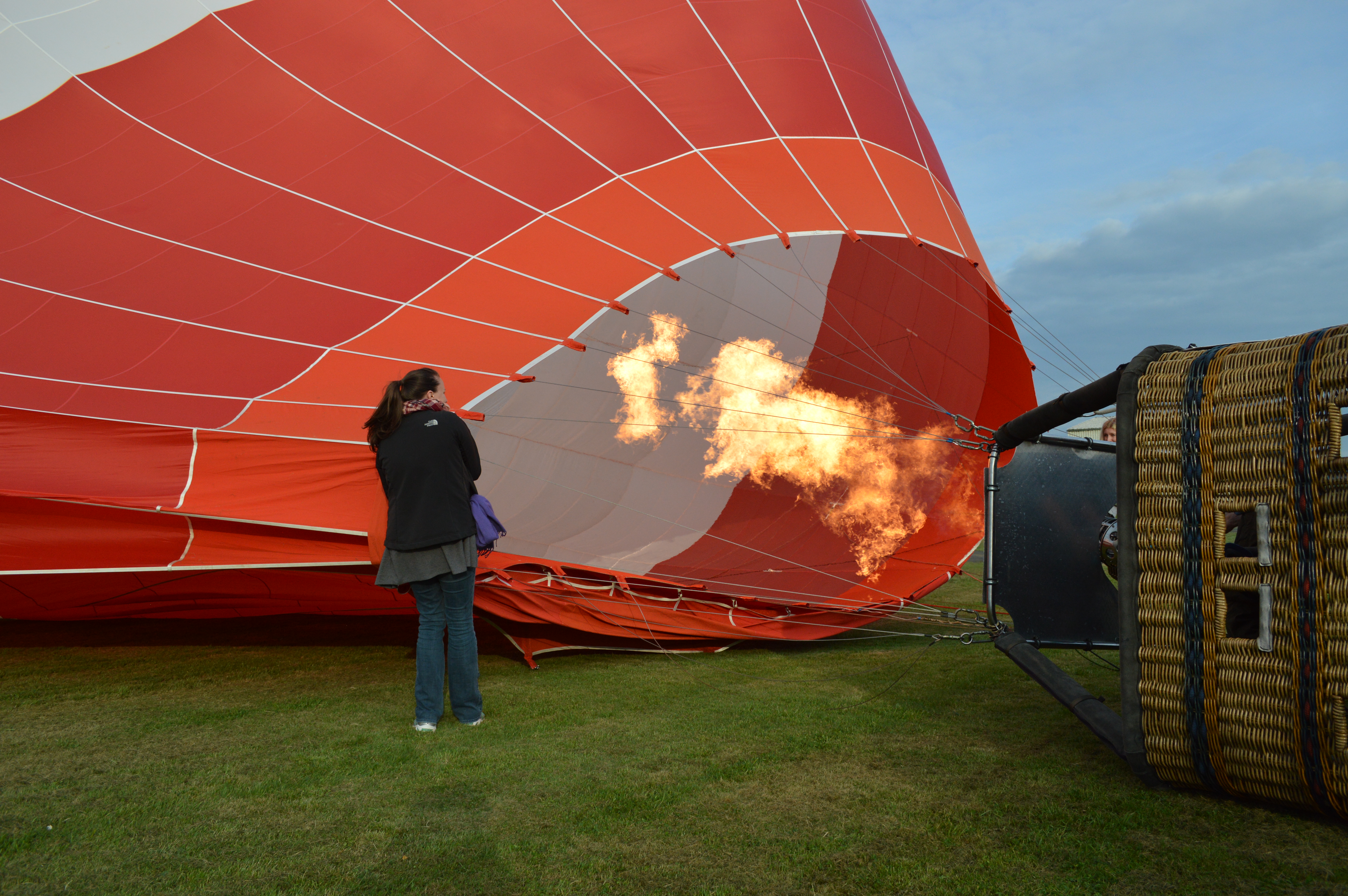 Burners putting hot air into the balloon